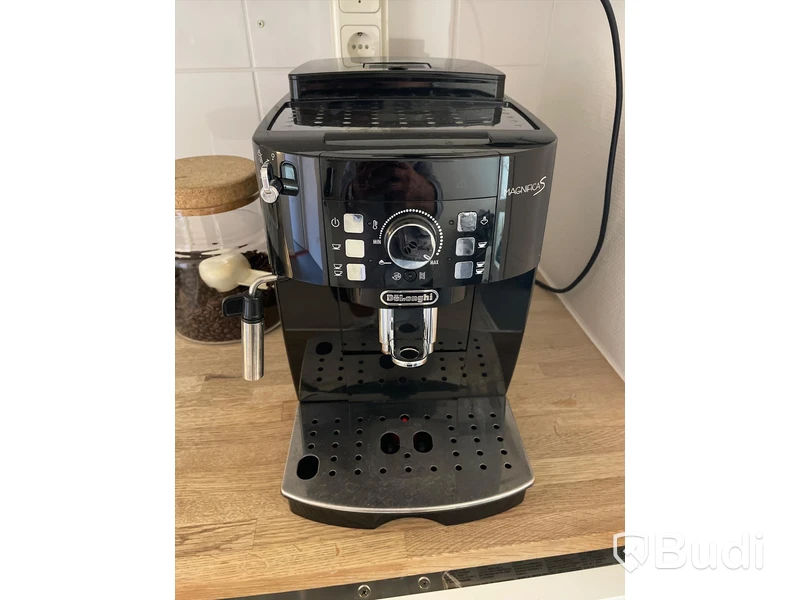 Kaffemaskin Delonghi MagnificaS