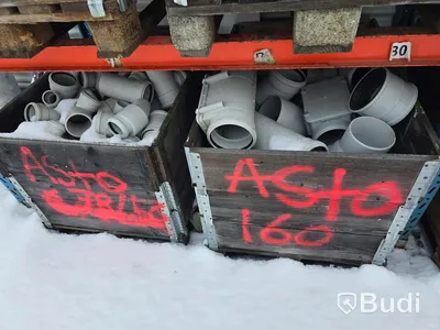 Stort parti med avloppsrör.