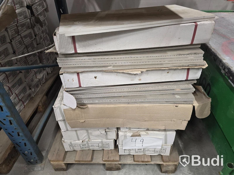 Klinker 10x10 och 30x60cm.