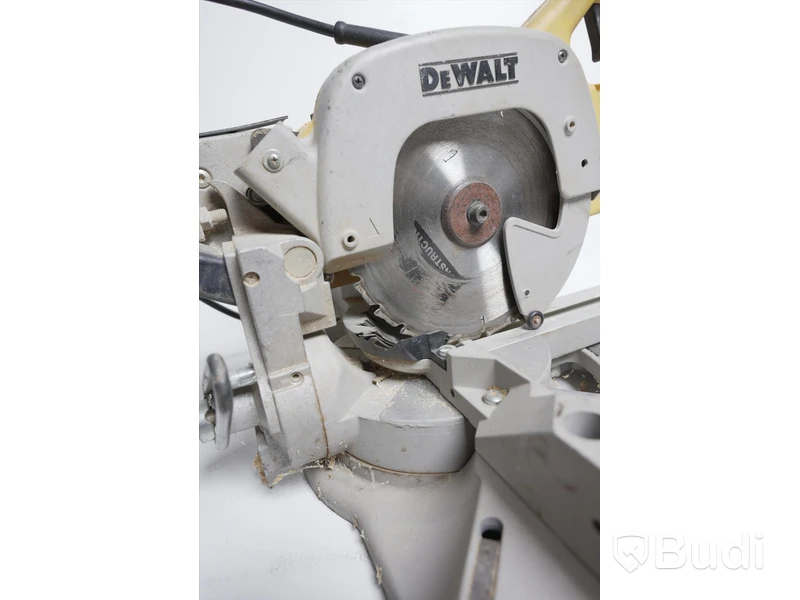Kap och geringssåg - DEWALT DW707