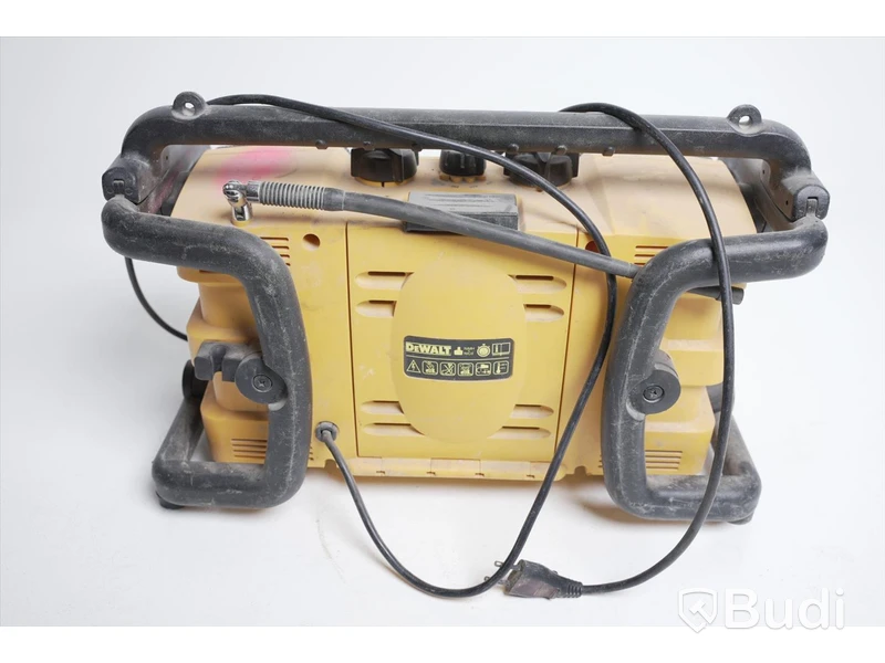 Byggradio, DeWalt DW911
