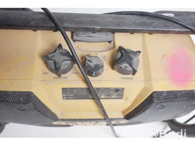 Byggradio, DeWalt DW911