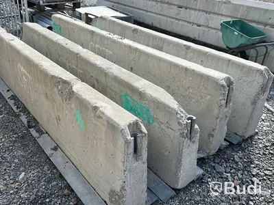 4st betongbärriärer, 3 meter