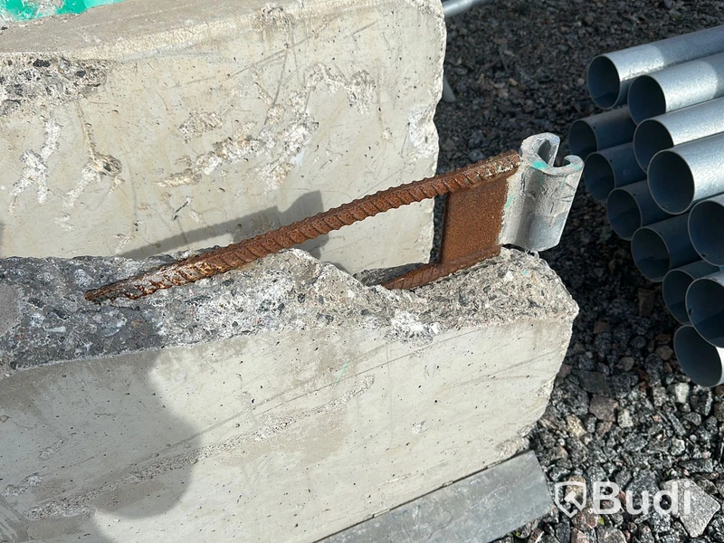4st betongbärriärer, 3 meter