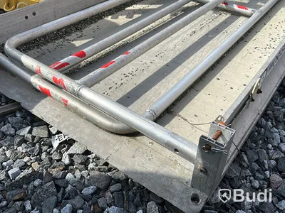 Gångbro ca 580cm lång med uppfällbara räcken