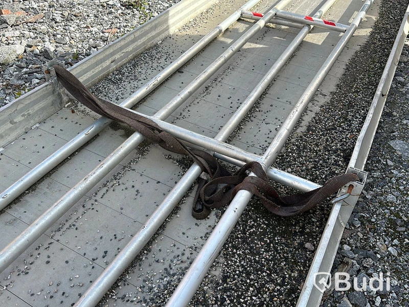 Gångbro ca 580cm lång med uppfällbara räcken