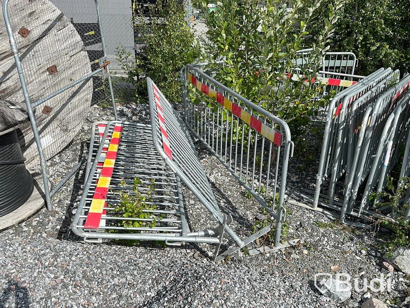 46st Kravallstaket 2.5m långa