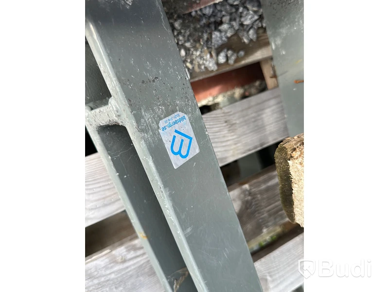 16st Cykelställ Lidsbergs med betongfundament