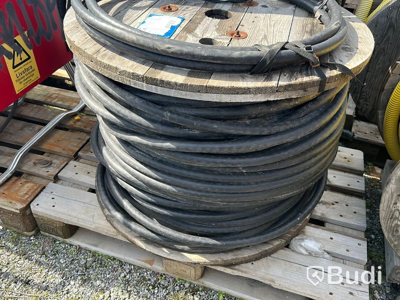 Rulle med markkabel Malmbergs 4x10mm