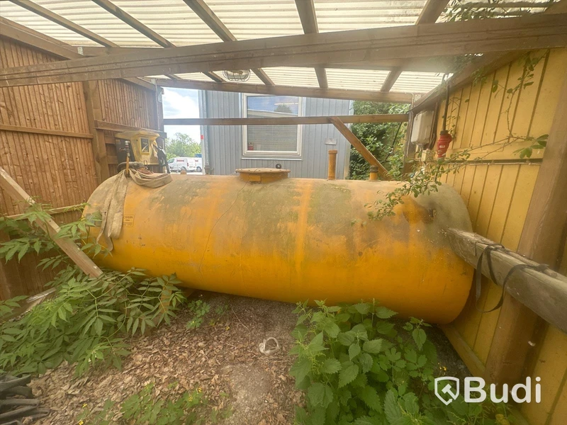 Dieseltank 3 kubik med pump