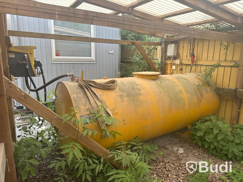 Dieseltank 3 kubik med pump