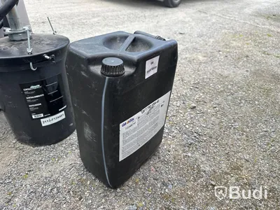 Mobil dieseltank 200 liter ink fettspruta och dunk motorolja