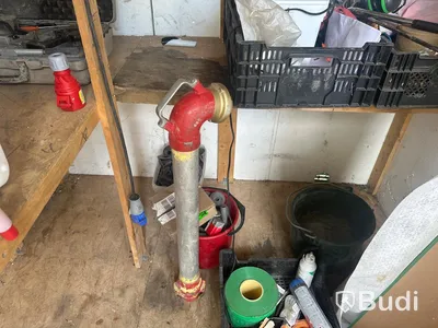 8 fots container med innehåll