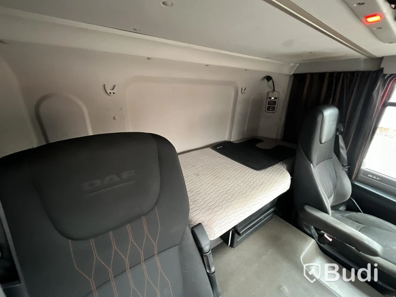 Brädgårdsbil DAF CF 370  FAN -2018 | Palfinger PK 19.001 - EXPORT momsfri försäljning inom EU. Regnr: SHG508, Chassi no: XLRASM4100G197085 - Köpare: SALPER IMPORT TRUCKS S.L, VAT ESB321305179 , Land: Spain, Intrastat HS code: 87044399, Vikt: 12940 kg