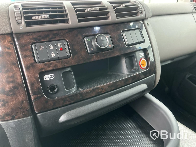 Brädgårdsbil DAF CF 370  FAN -2018 | Palfinger PK 19.001 - EXPORT momsfri försäljning inom EU. Regnr: SHG508, Chassi no: XLRASM4100G197085 - Köpare: SALPER IMPORT TRUCKS S.L, VAT ESB321305179 , Land: Spain, Intrastat HS code: 87044399, Vikt: 12940 kg