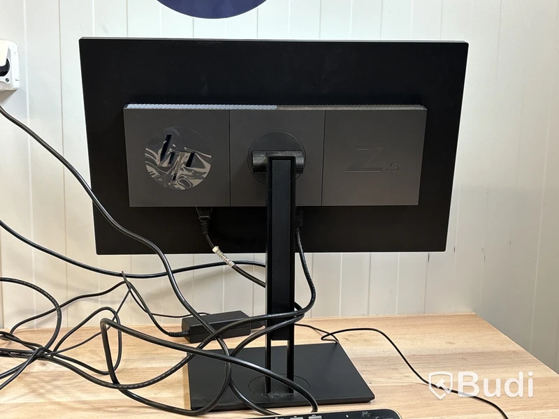 HP ProDesk 400 G5 Mini med 23” monitor