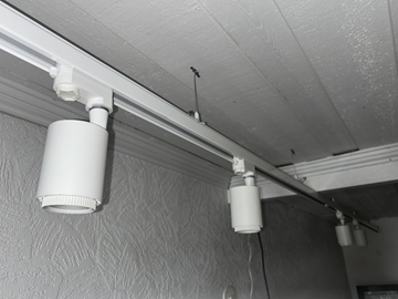 Belysningsskenor & ledspotlights Malmbergs 