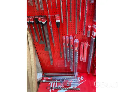 Parti med borrar, Milwaukee. Ord. pris: 49 409 kr exkl. moms
