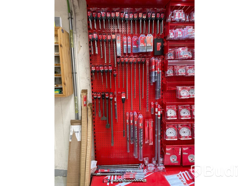 Parti med borrar, Milwaukee. Ord. pris: 49 409 kr exkl. moms