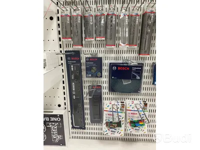 Parti med diverse borr och bits bl.a. BOSCH. Ord. pris: 47 475 kr exkl. moms