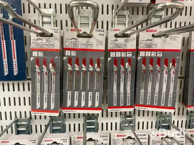 Parti med diverse sticksågsblad i olika storlekar bl.a. BOSCH. Ord. pris: 31 986 kr exkl. moms