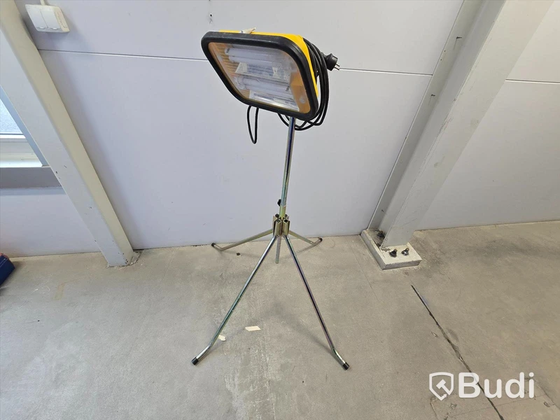 Bygglampa på stativ