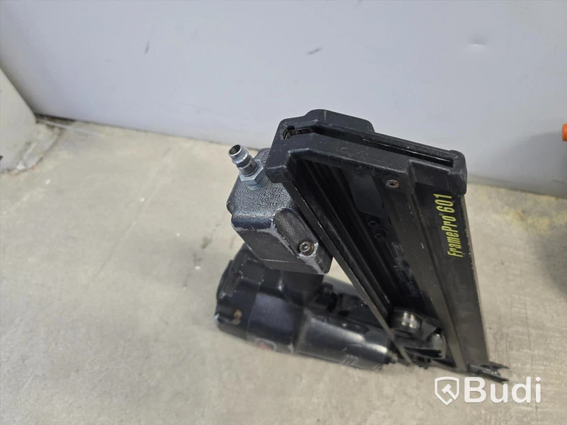 2 st. spikpistoler