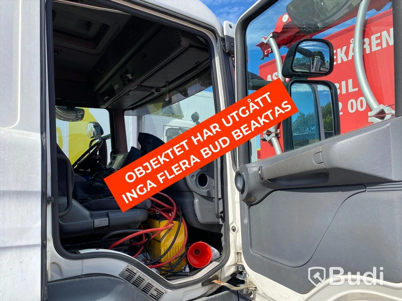 Lastbil Scania P114LB6X2 -99 inkl. BT ledstaplare
