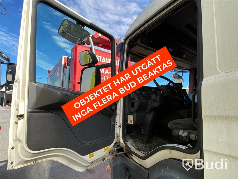 Lastbil Scania P114LB6X2 -99 inkl. BT ledstaplare