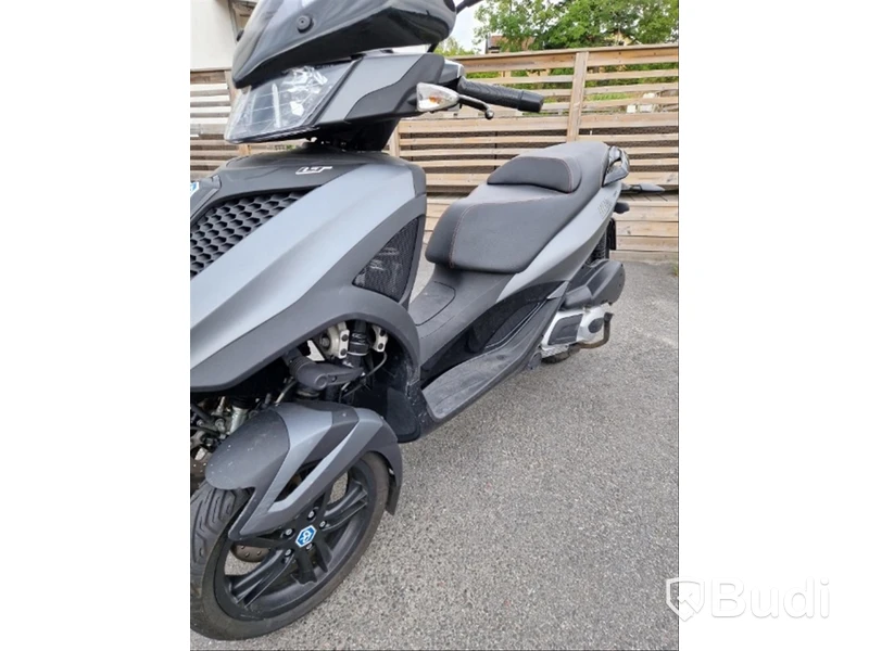 Scooter - Piaggio MP3 LT CVT 300 2017 B-kort