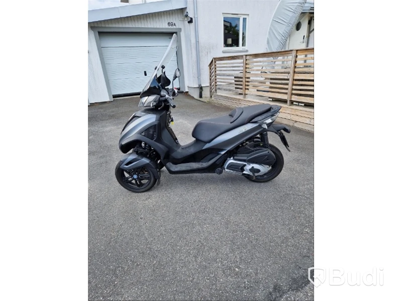 Scooter - Piaggio MP3 LT CVT 300 2017 B-kort