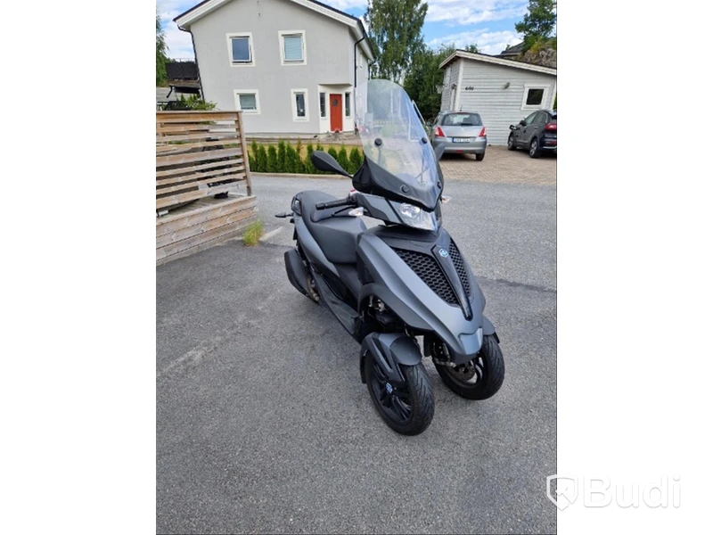 Scooter - Piaggio MP3 LT CVT 300 2017 B-kort