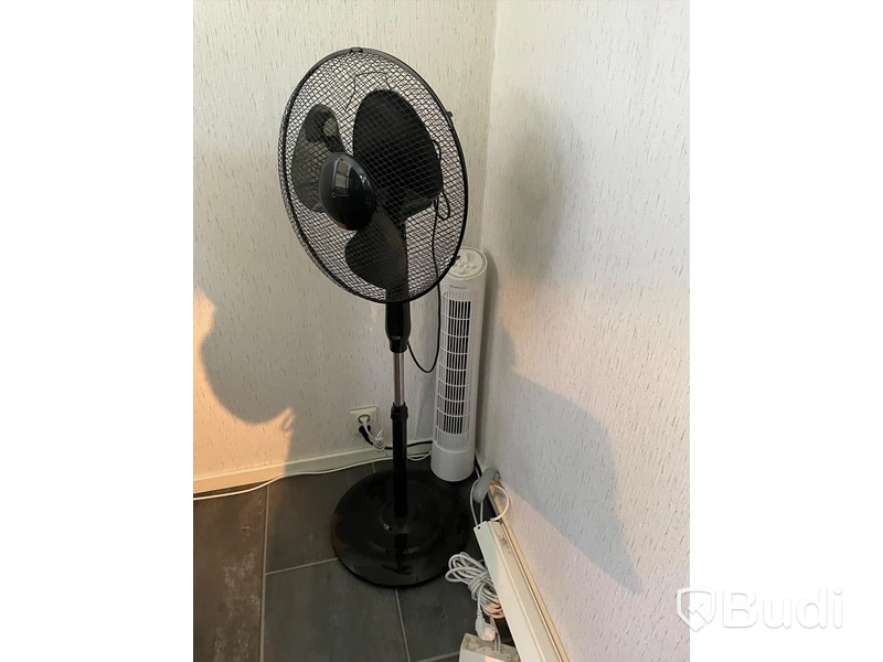 Diverse kontorsmöbler