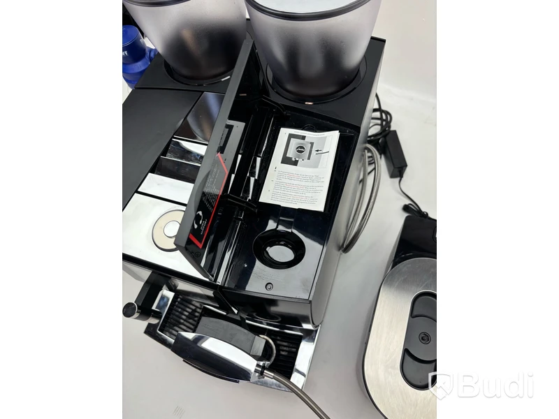 Espressomaskin Jura, Giga X8c inkl. mjölkkyl Cool Control 2,5L