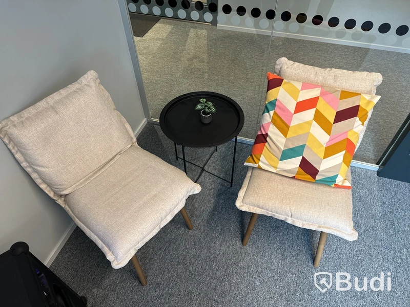 2 st. loungestolar och satsbord