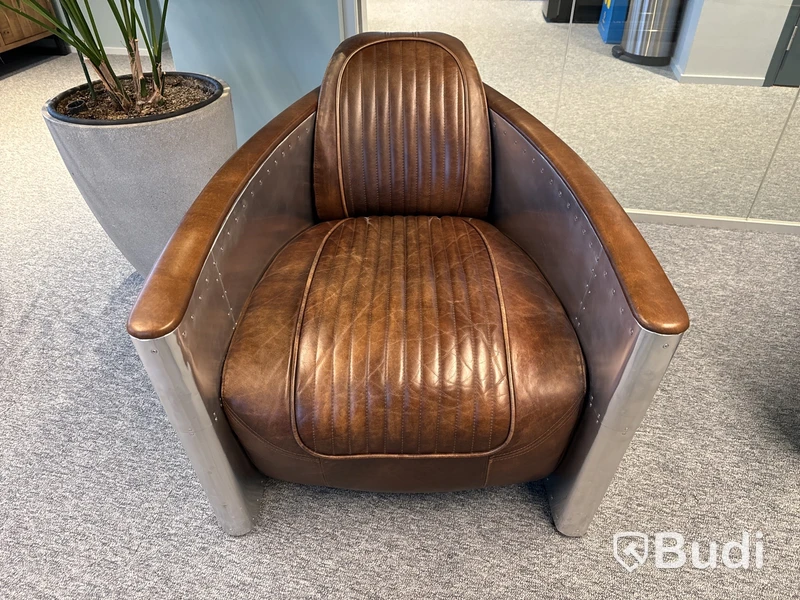 Fåtölj, Tomcat Aviator ord. nypris ca. 30.000 kr