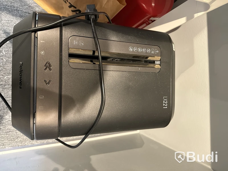 Dokumentförstörare, Fellowes LX221