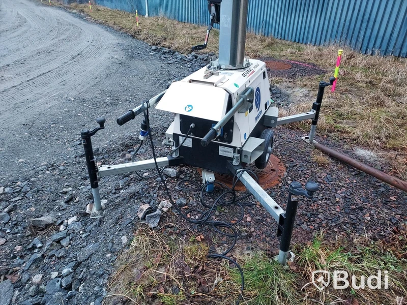Belysnings mast Generac Link T4