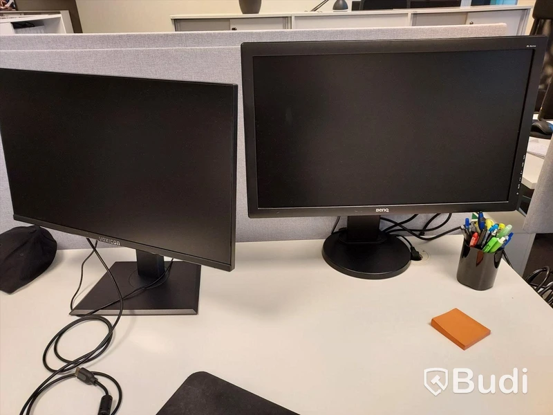 2st Kontorsplatser med elektriskt höj sänkbara skrivbord