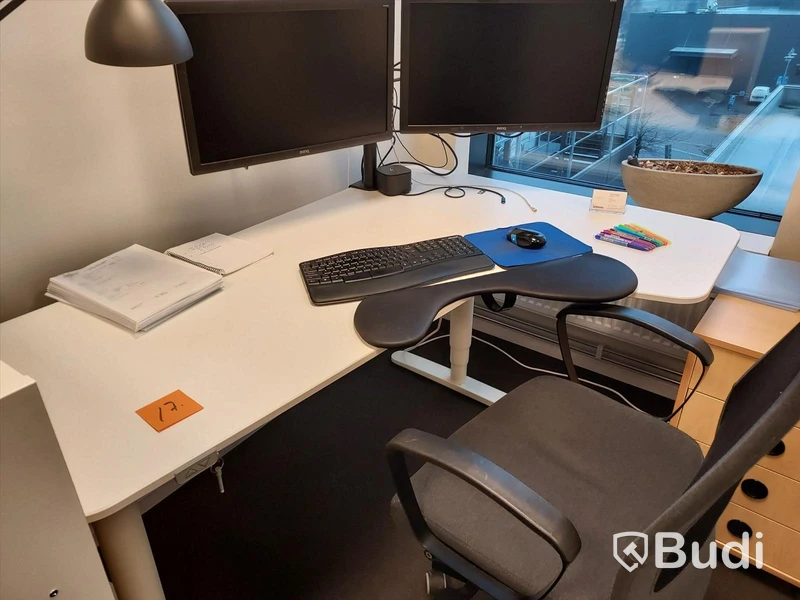 1st Kontorsplats med elektriskt höj sänkbart skrivbord