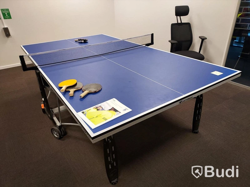 Bordtennisbord, pingisbord mobilt på hjul