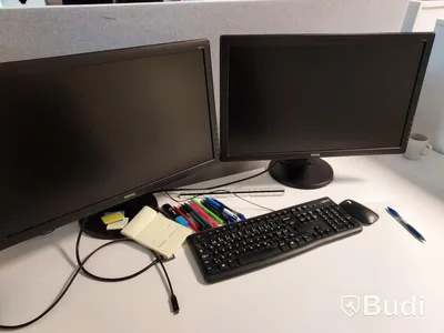 2st kontorsarbetsplatser med elektriskt höj sänkbara vita skrivbord