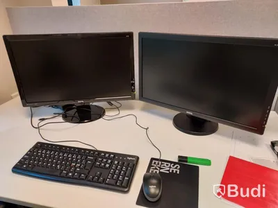 2st kontors arbetsplatser med vita elektriskt höj sänkbara skrivbord