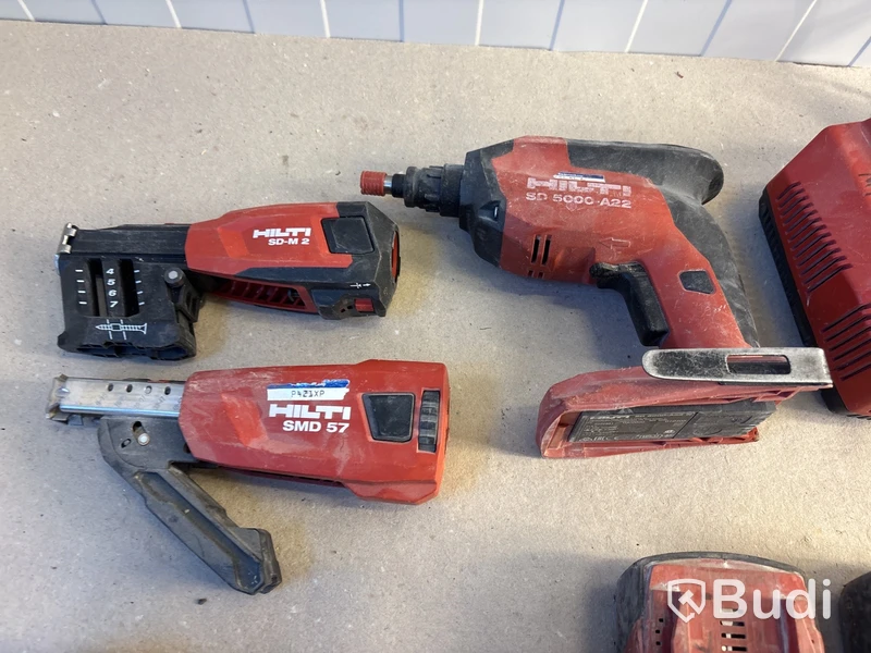 4 st batterimaskiner Hilti