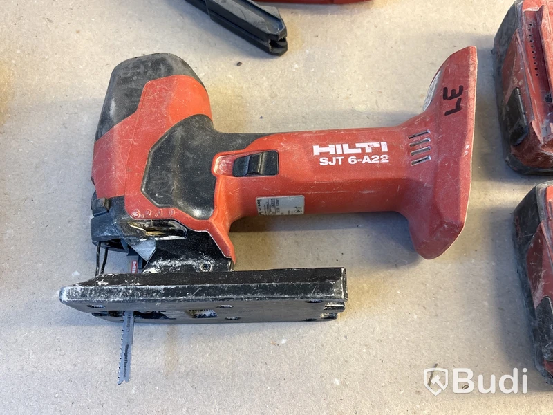 4 st batterimaskiner Hilti