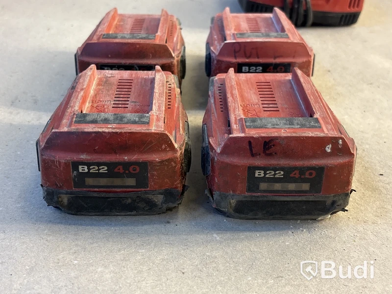 4 st batterimaskiner Hilti
