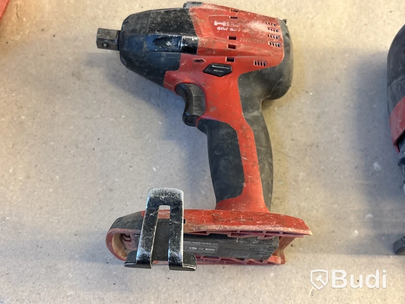 4 st batterimaskiner Hilti