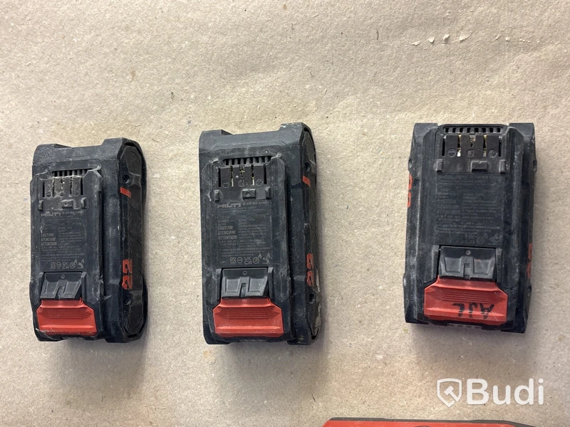 4 st batterimaskiner Hilti