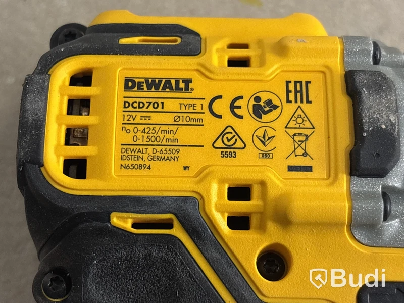 Skruvdragare Dewalt & 5 st blandade laddare