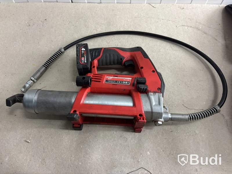 Batteridriven fettspruta Milwaukee M12 GG